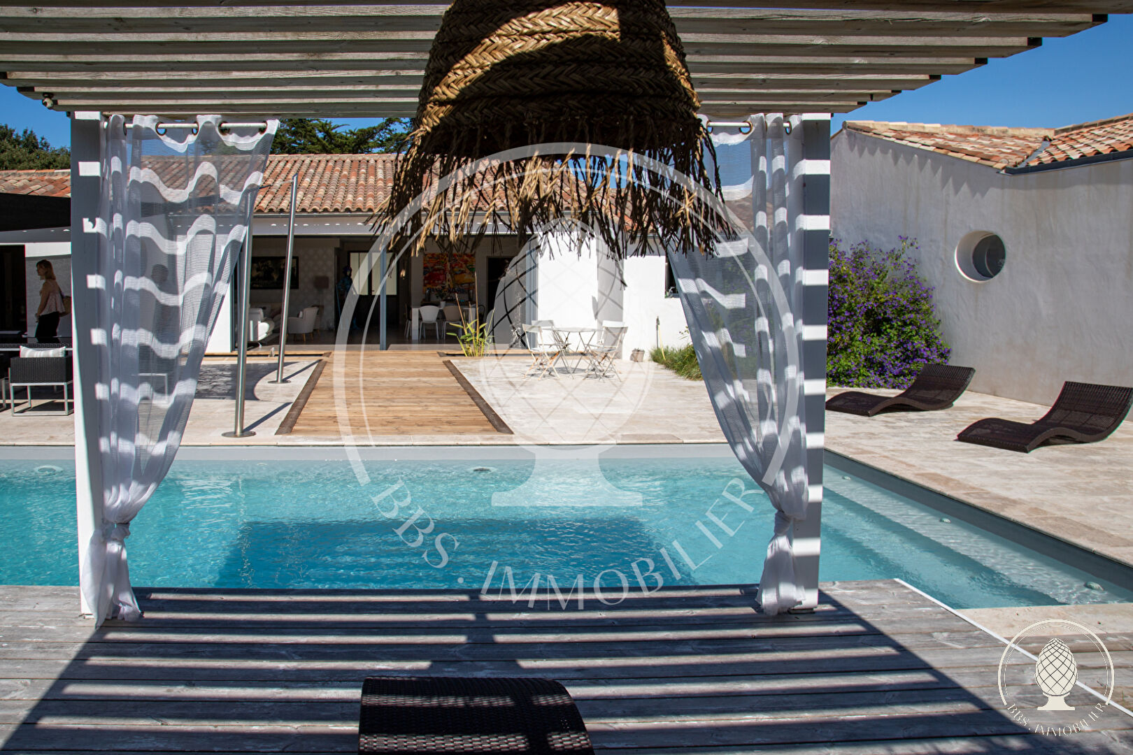 Maison d'exception à vendre à La Flotte - Référence NB463