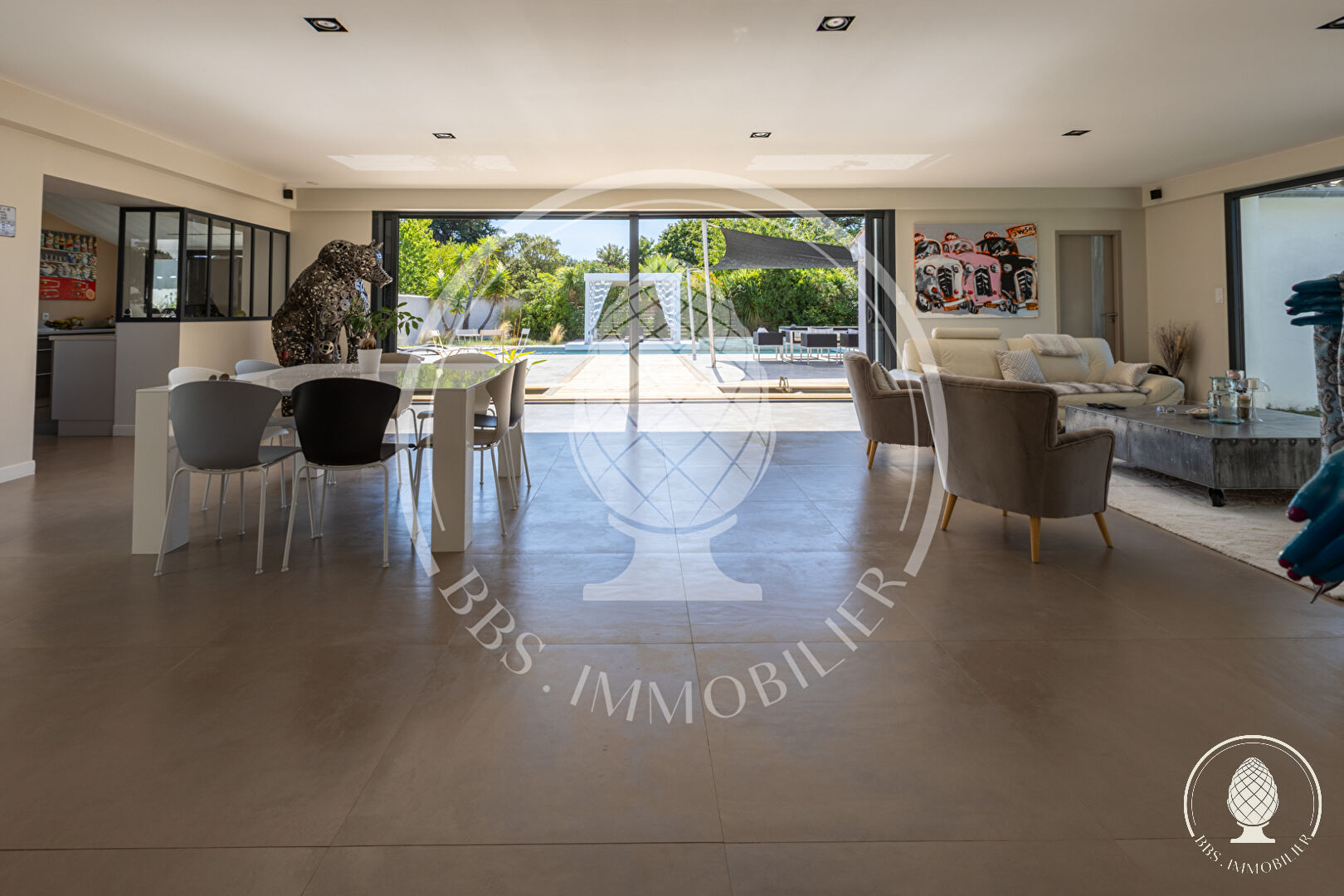 Photo Maison d'exception à vendre à La Flotte - Référence NB463 image 2/6