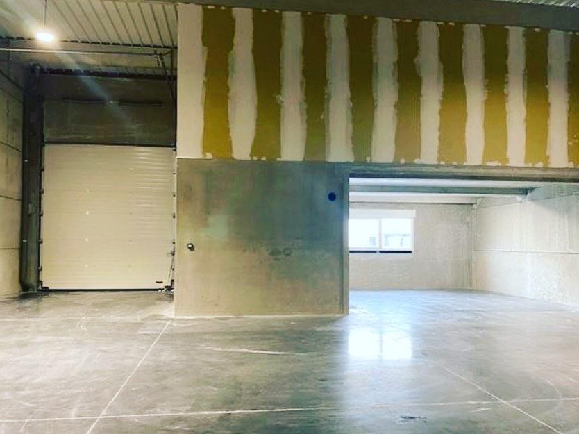 Photo LOCAL D'ACTIVITE DE 224 m2 SECURISE - ZONE D'ACTIVITE image 5/5