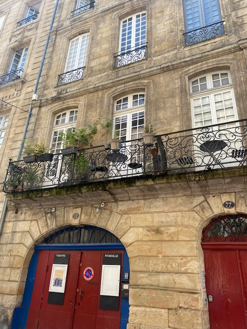 Photo Bordeaux T2 meublé à louer image 2/6