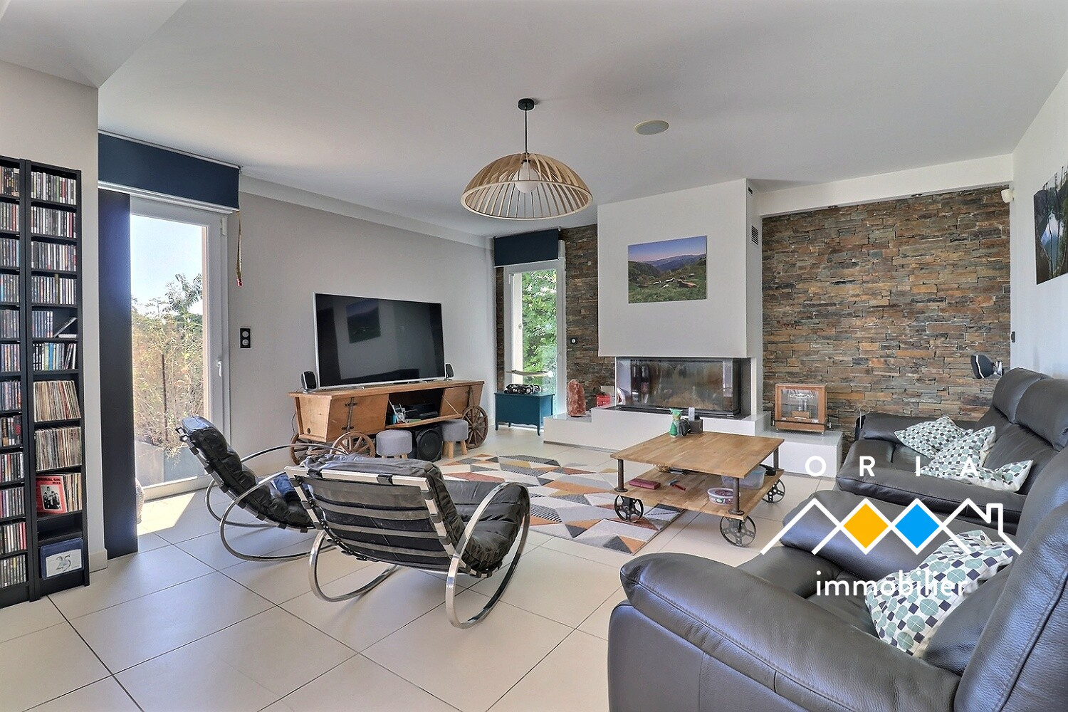 Photo MAISON ARCHITECTE DE 255M2 - TERRAIN DE 1400M2 image 1/6