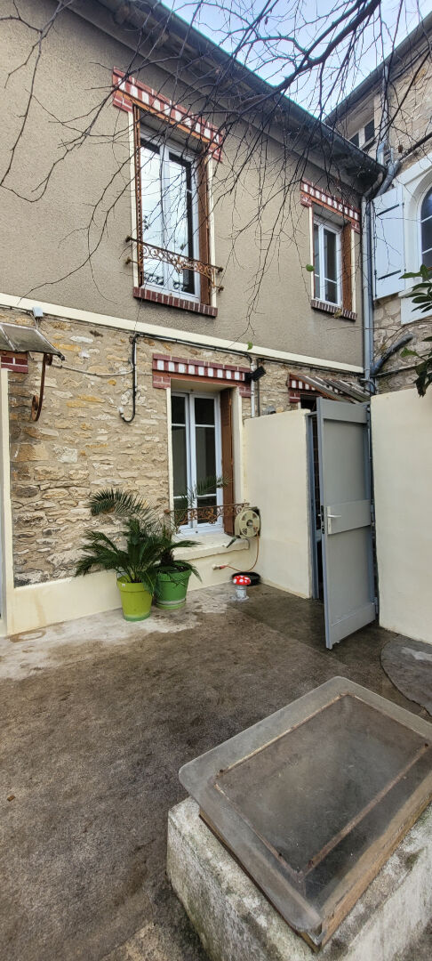Photo Pavillon La Varenne Saint Hilaire  3 pièce(s) 59.21 m2 image 1/6