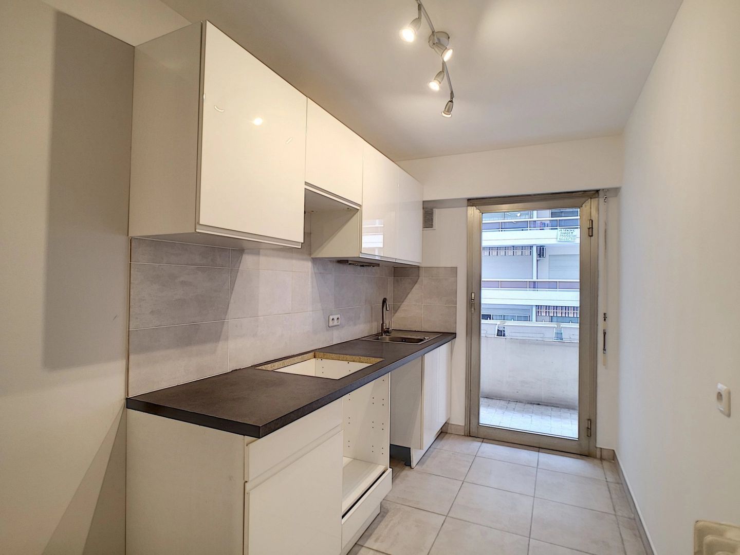 Photo Palais Royal 2 Pièces image 3/4