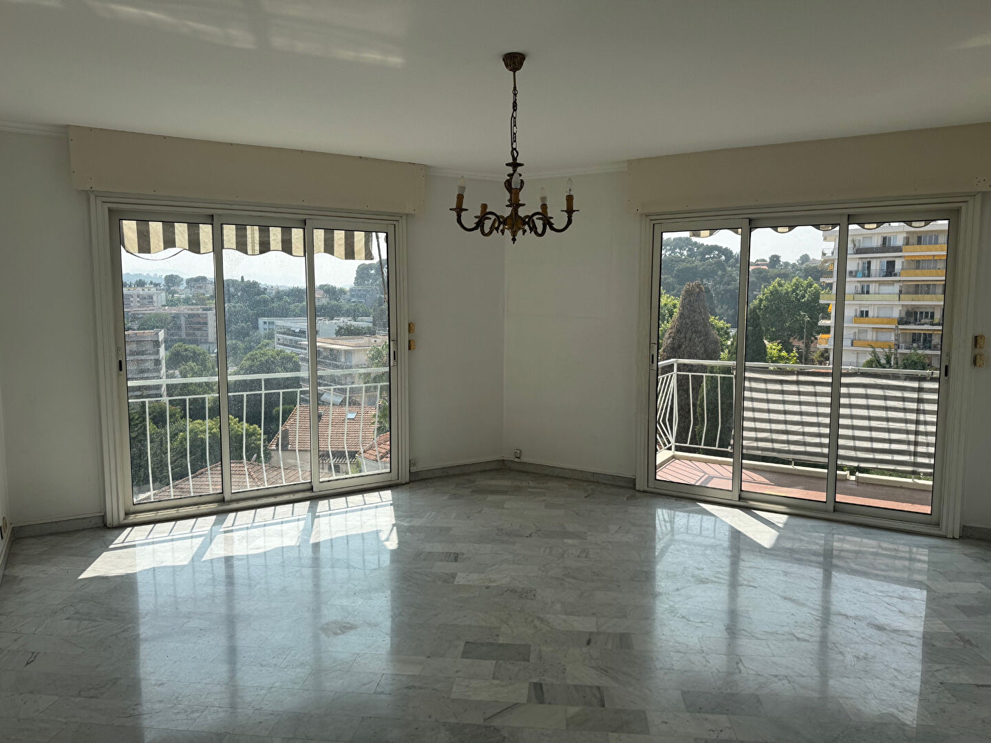 Photo 3 pièces le Cannet Mairie Centre ville vue panoramique mer image 2/6