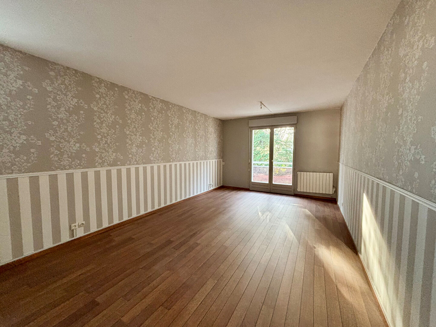 Photo 4 pièces 80 m2 - Proche de toutes commodités image 3/6