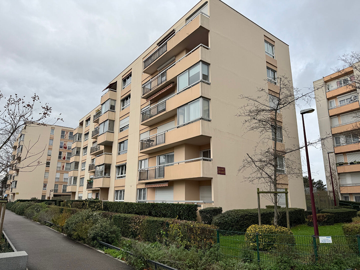 Photo Parking image 1/2