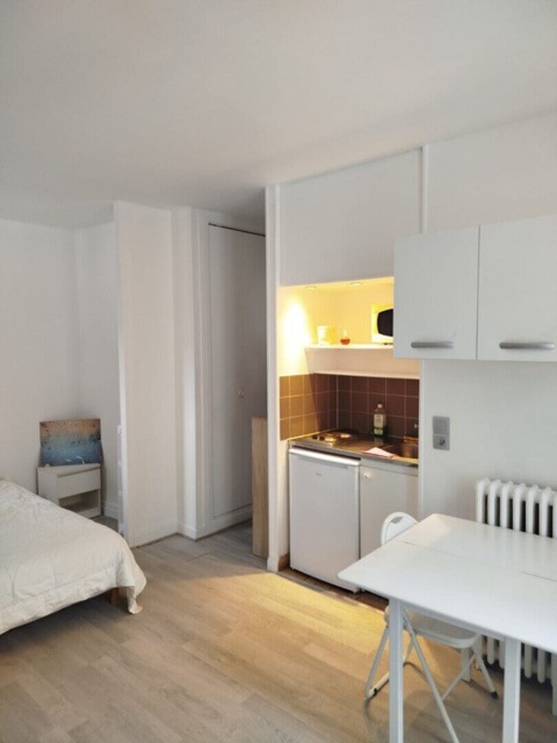 Photo Appartement Paris 1 pièce 22.42 m2 meublé image 4/5