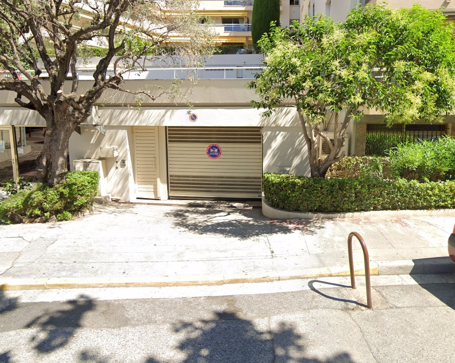 Photo Double parking / box  de 45 m2 image 6/6