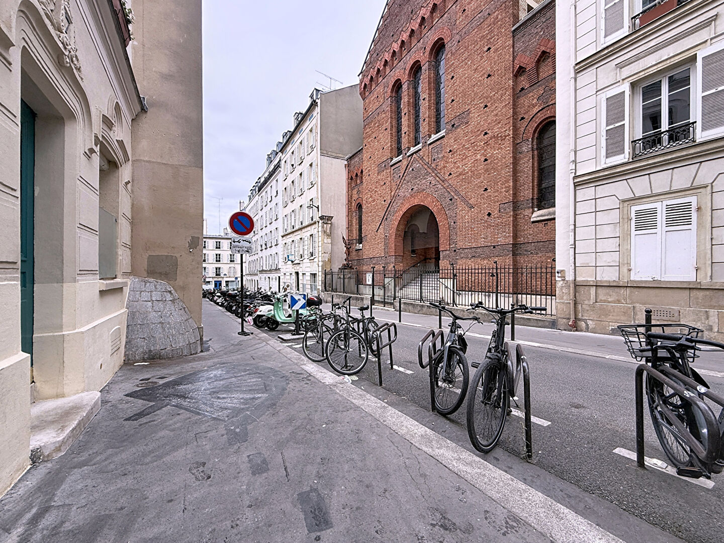 Photo Studio loué  - Eglise Saint-Jean image 6/6