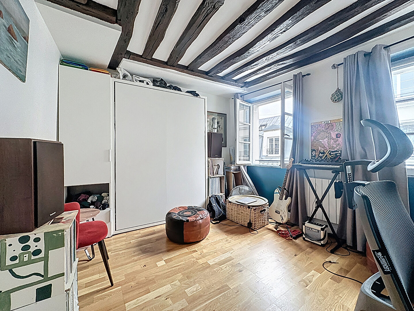 Photo Studio calme et lumineux dans bel immeuble ancien - Paris 2e image 2/6