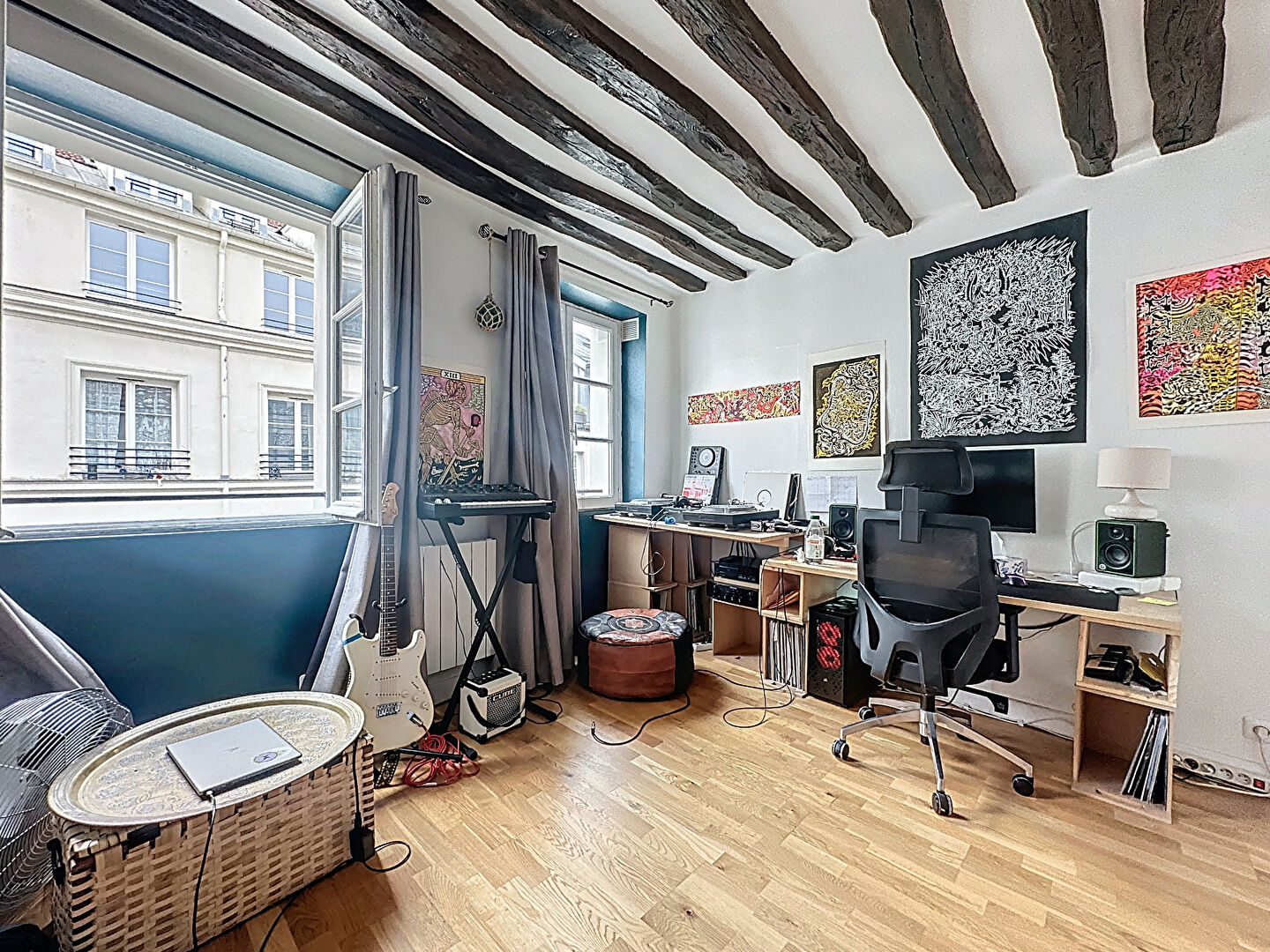 Photo Studio calme et lumineux dans bel immeuble ancien - Paris 2e image 3/6