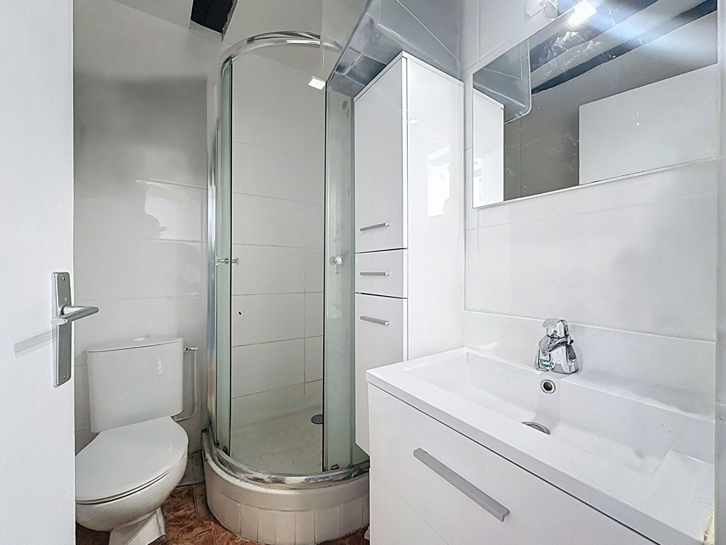 Photo Studio calme et lumineux dans bel immeuble ancien - Paris 2e image 4/6