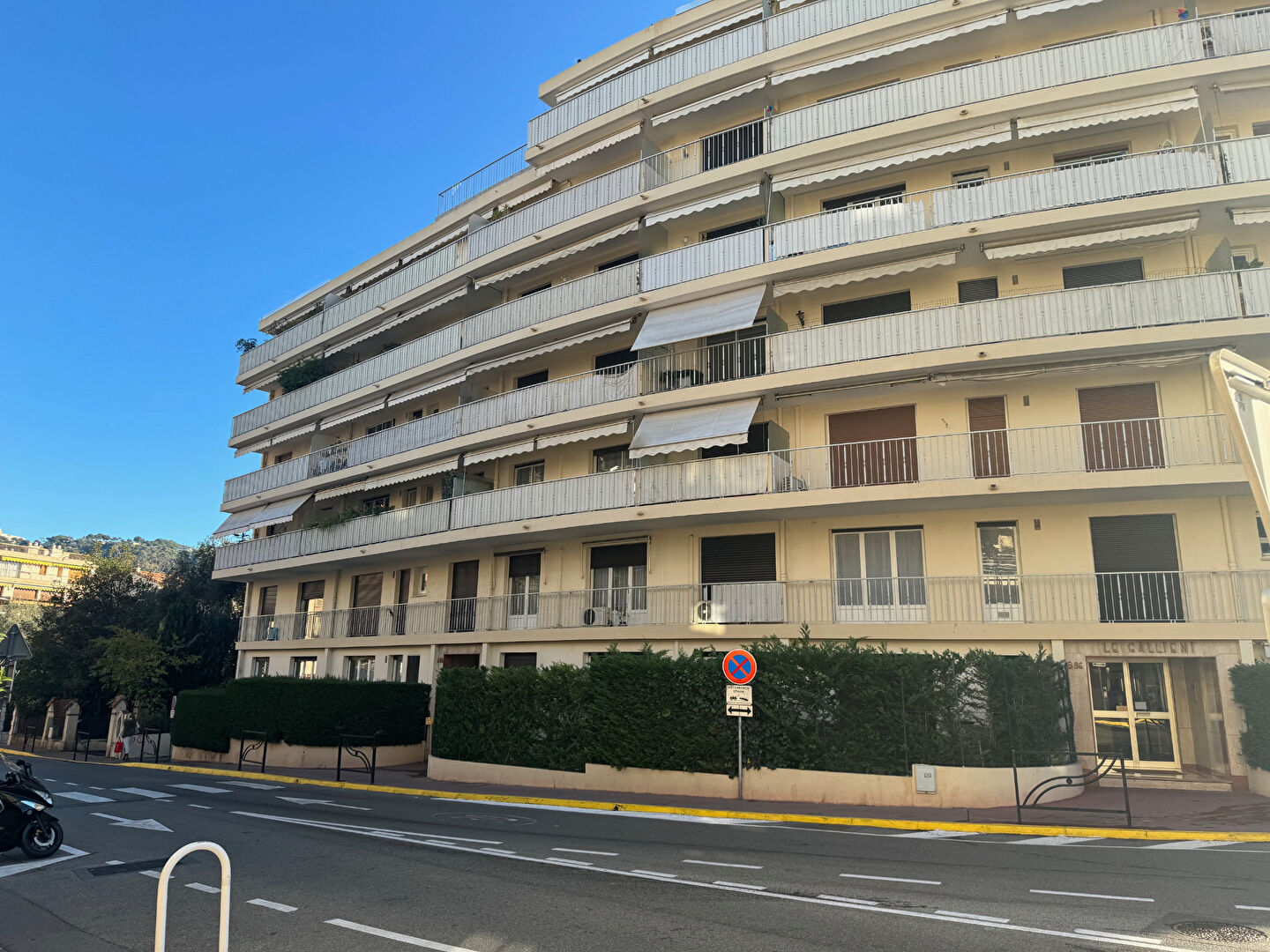 Photo Appartement Cannes 1 pièce(s) dernier étage vue dégagée image 2/6
