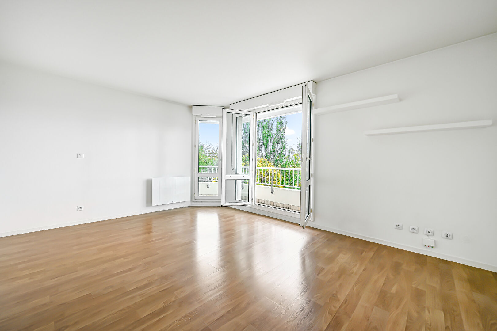 Photo Issy-les-Moulineaux- Grand 2 pièces avec balcon et parkings image 6/6