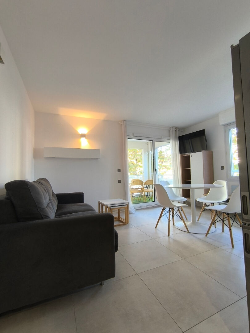 Agence immobilière de OXIA Golfe-Juan