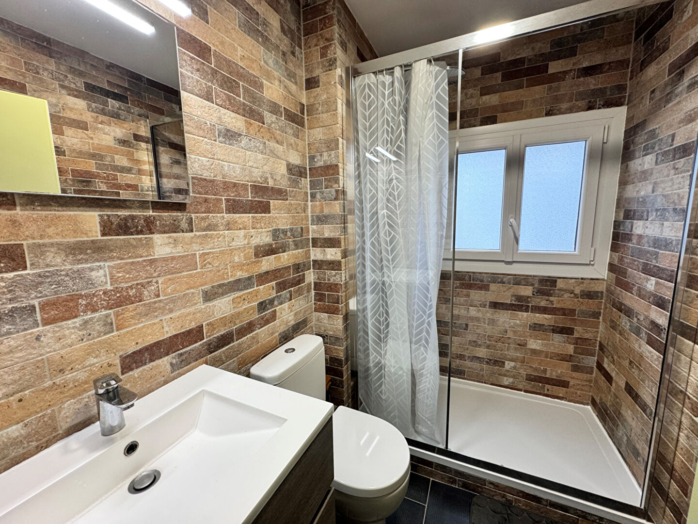 Photo Studio à Ozoir La Ferrière  de 29.7 m2 avec balcon image 3/4