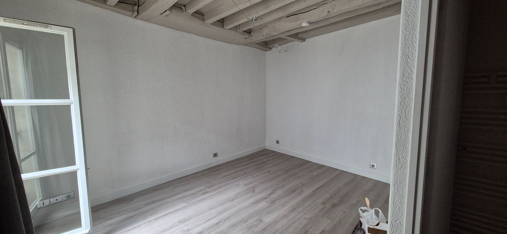 Photo Studio non meublé Paris 2 image 1/5