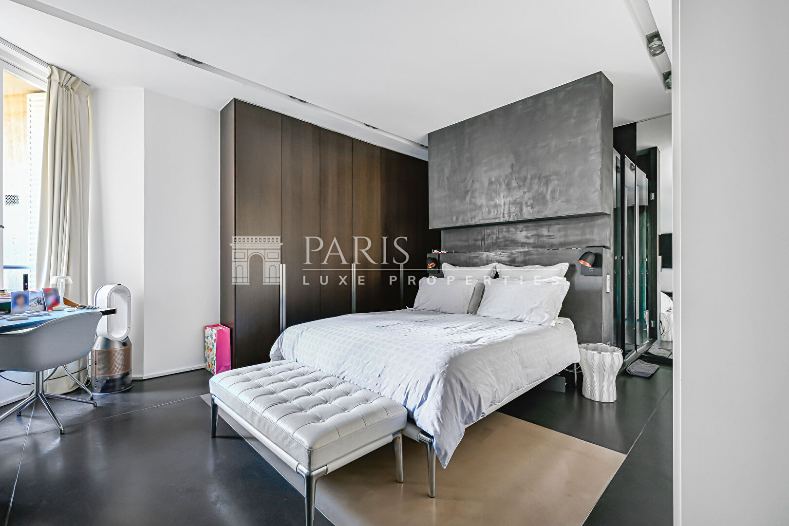 Photo Paris 17e - Courcelles / Wagram - 6 pièces - 185 m² -  4 chambres image 2/6