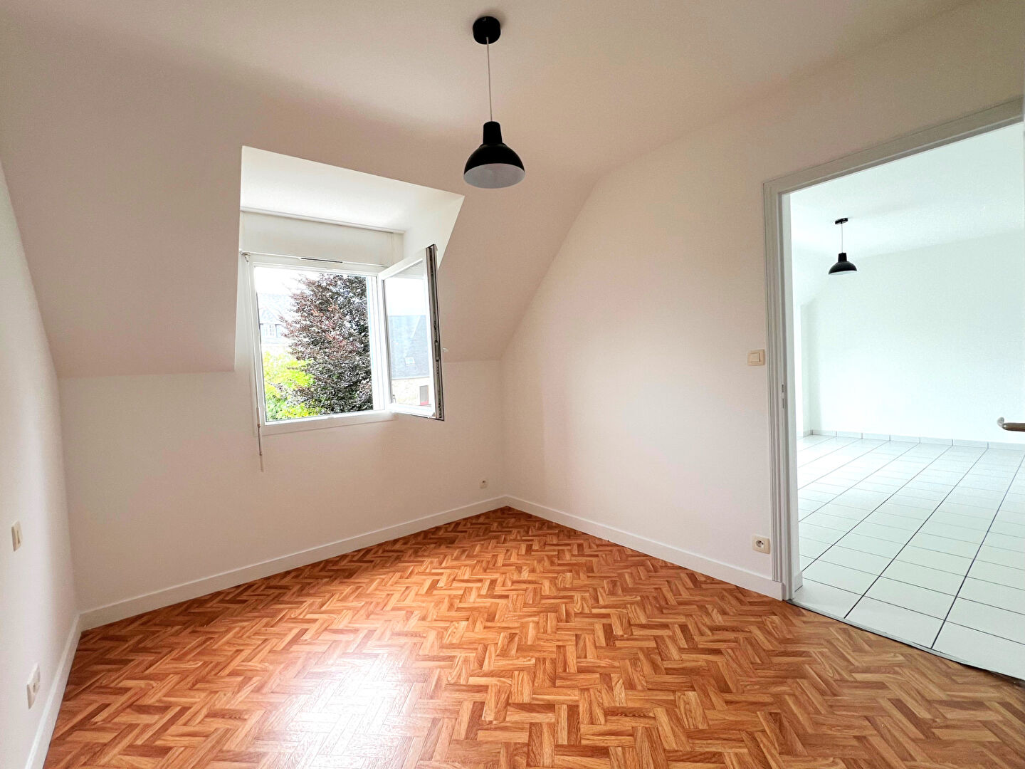 Photo Appartement T4 de 72 m2 - Garage - Parking - AURAY Gare image 3/4