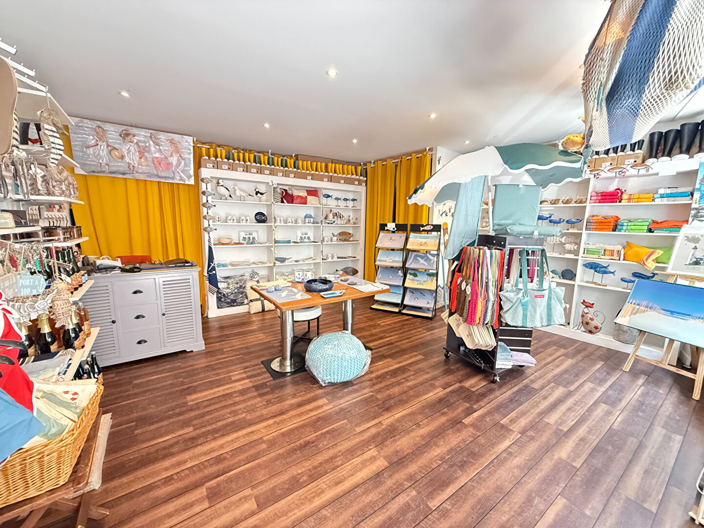 Photo Local commercial - centre bourg - LOCMARIAQUER image 2/2