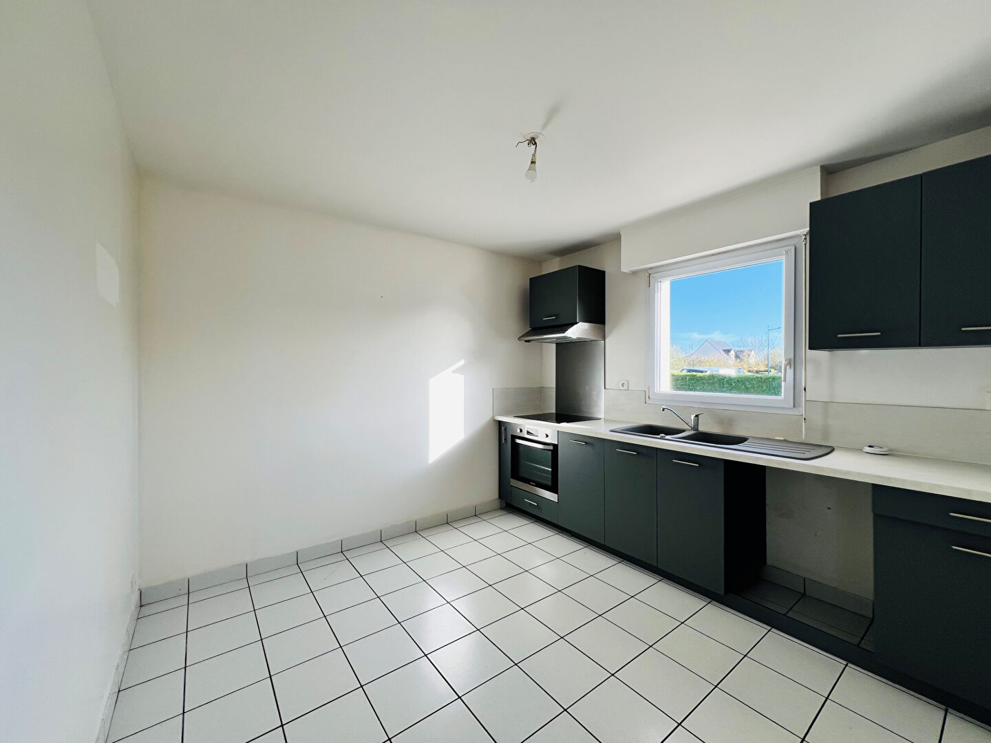 Photo Bel appartement T4 avec jardin, garage et parking  - PROCHE GARE image 2/5