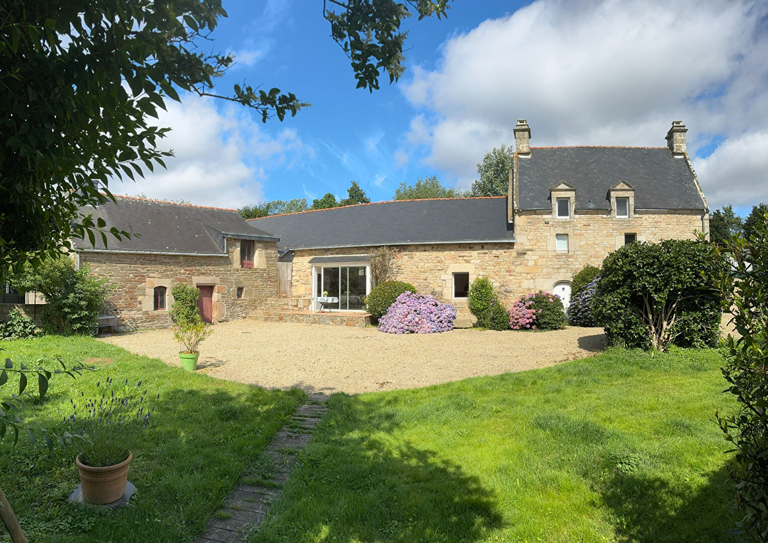 Agence immobilière de PARKI IMMOBILIER PLUVIGNER