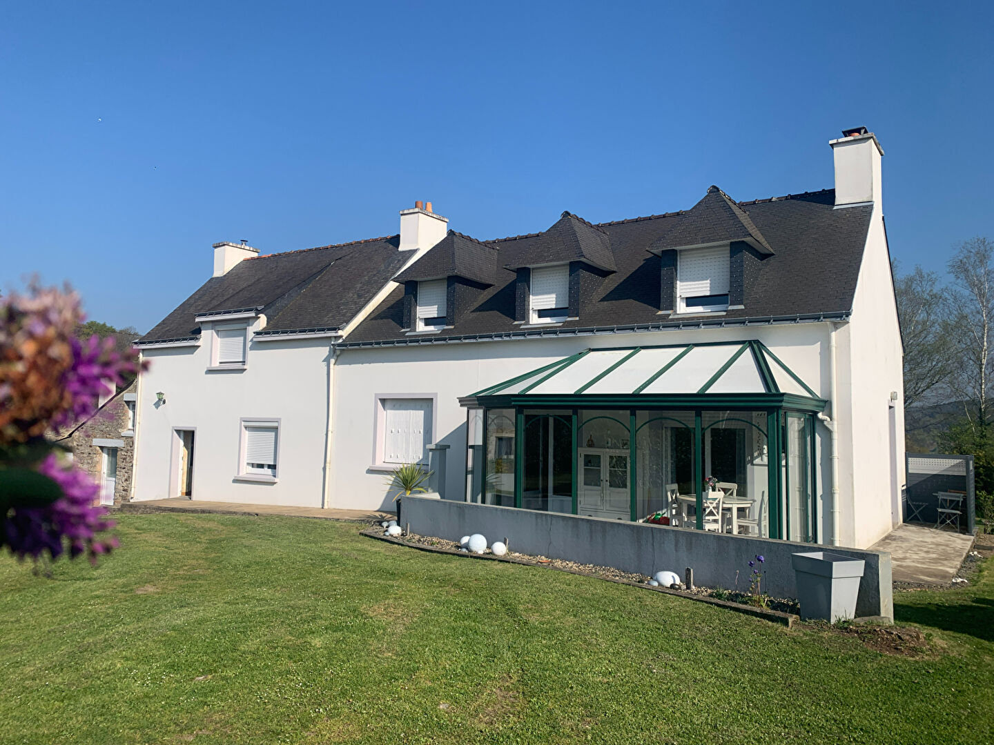 PROPRIETE sur PLUVIGNER Maison 4 pièces + seconde bâtisse à rénover