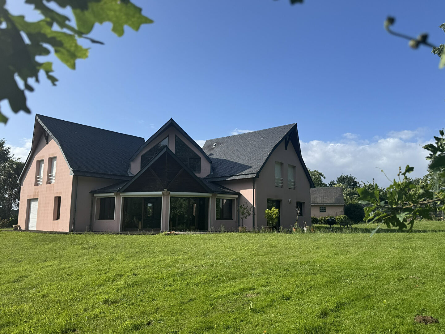 Agence immobilière de PARKI IMMOBILIER PLUVIGNER