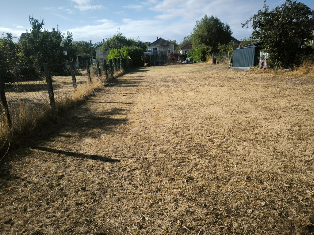 Terrain 735 m2 15m de façade