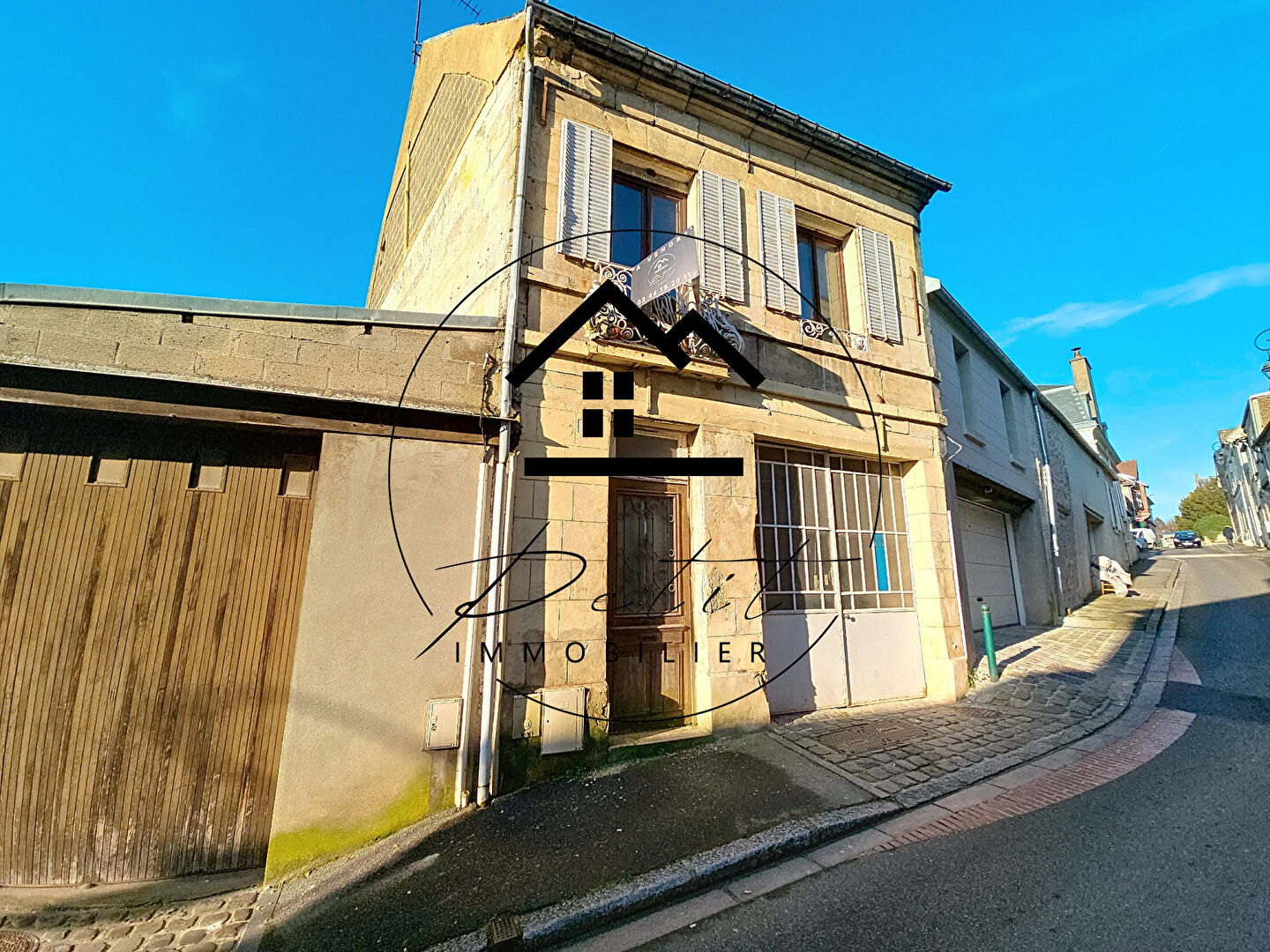 Maison avec cour et garage, centre-ville Clermont 88.65m2