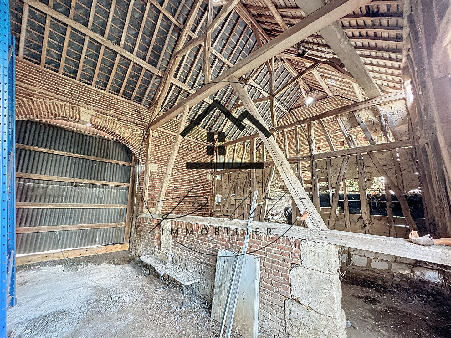 Photo Une grange à rénover. image 2/6