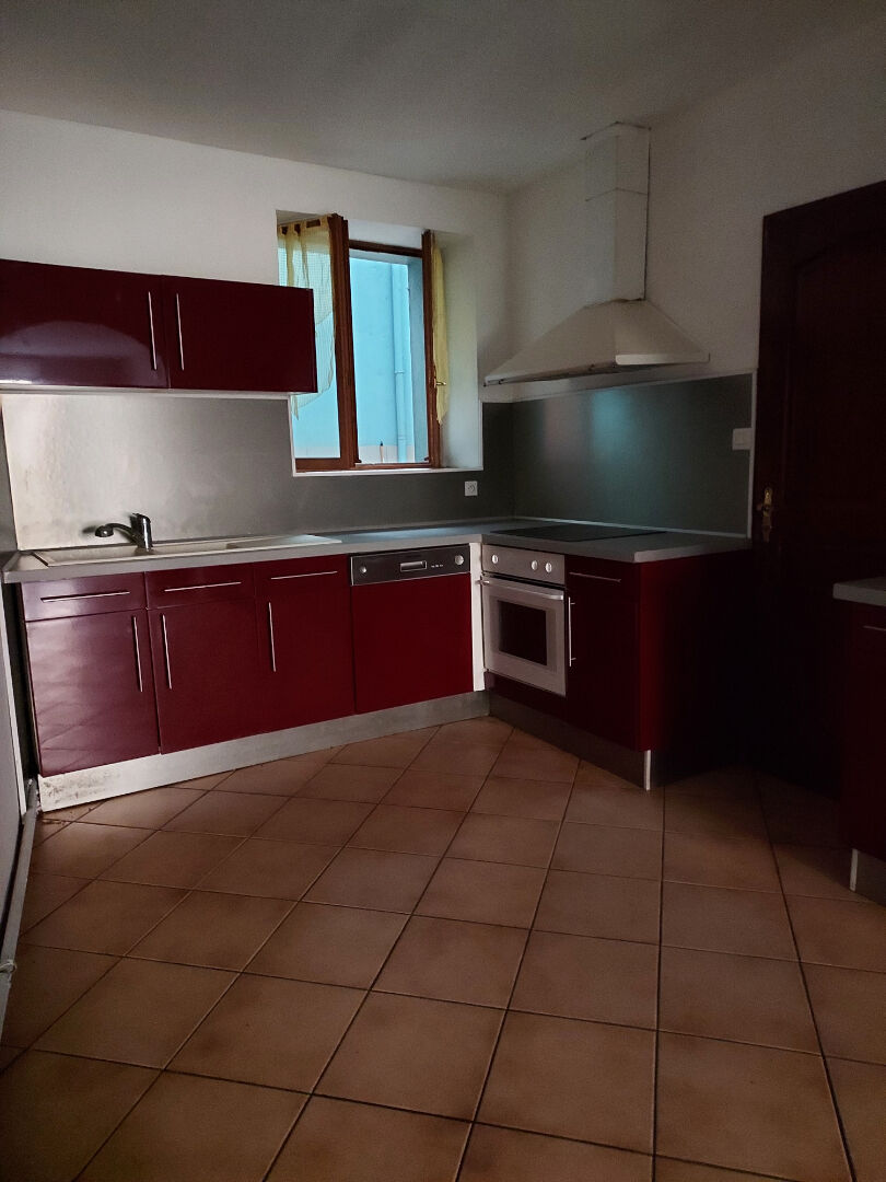 Maison Charmes 7 pièce(s) 185 m2