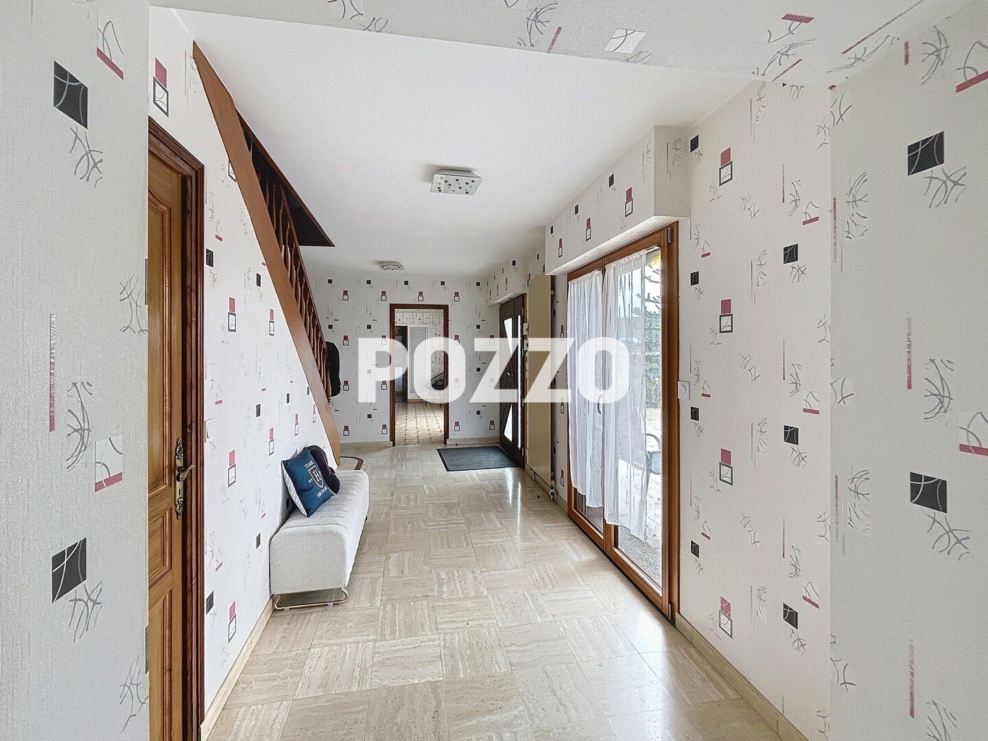 Photo Torigny les villes  - A vendre grande propriété avec piscine proche des commodités- image 4/6