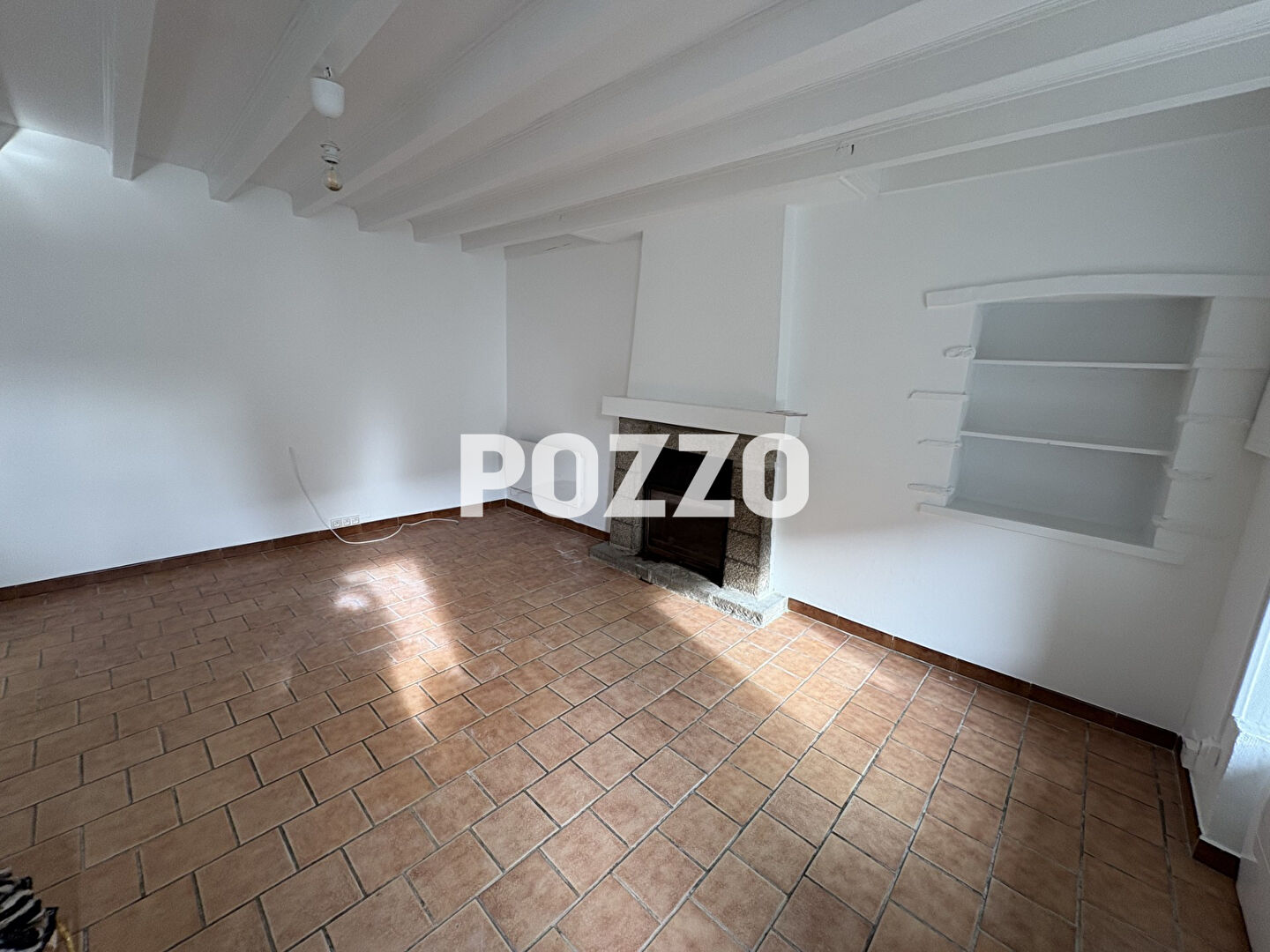 MAISON DE TYPE F3 A LOUER A EQUEURDREVILLE AVEC CELLIER ET JARDINET