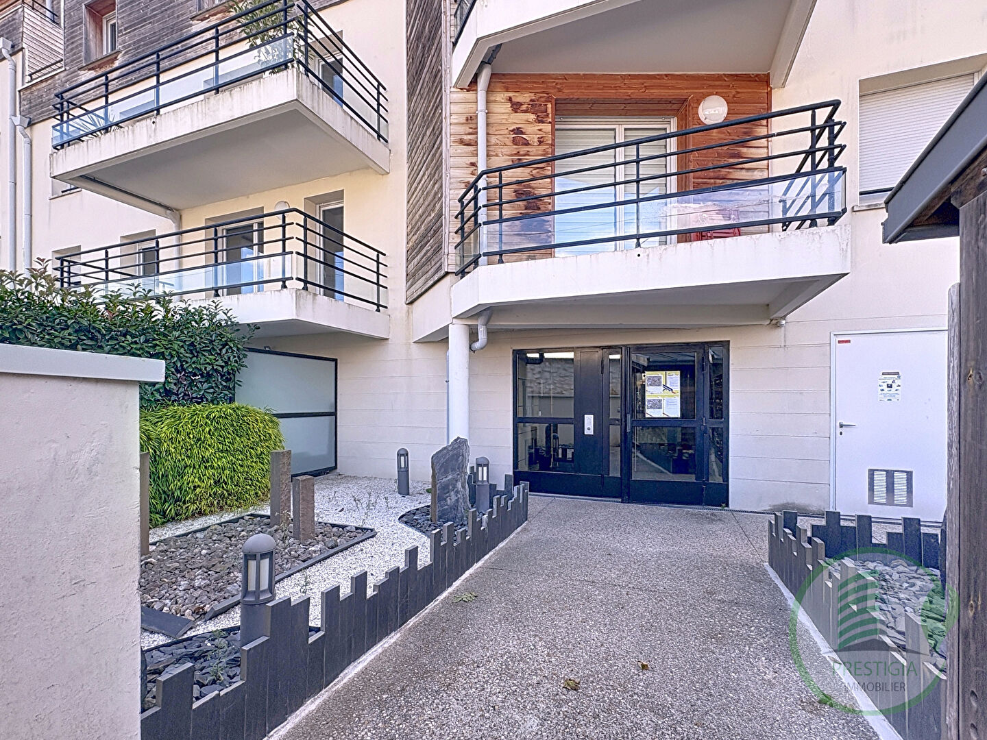 Beau T3 avec terrasse et parking ! secteur recherché !