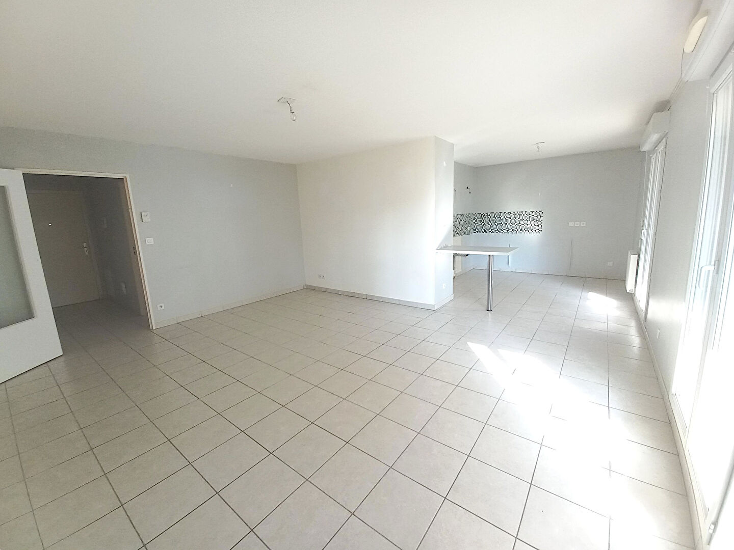 Photo Appartement Bourgoin Jallieu 3 pièces 66,62 m² avec balcon et garage image 3/6