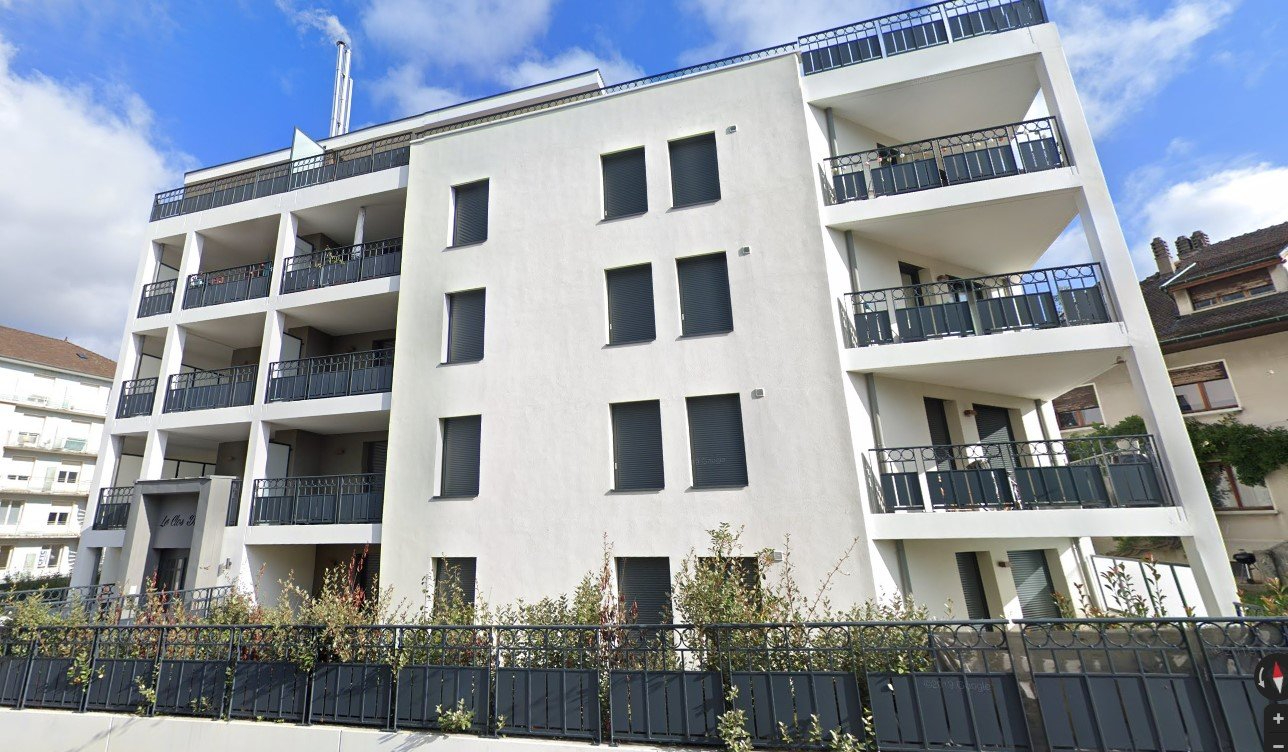 Appartement Saint Julien En Genevois 2 pièces 37 m² avec terrasse de 27 m² et parking