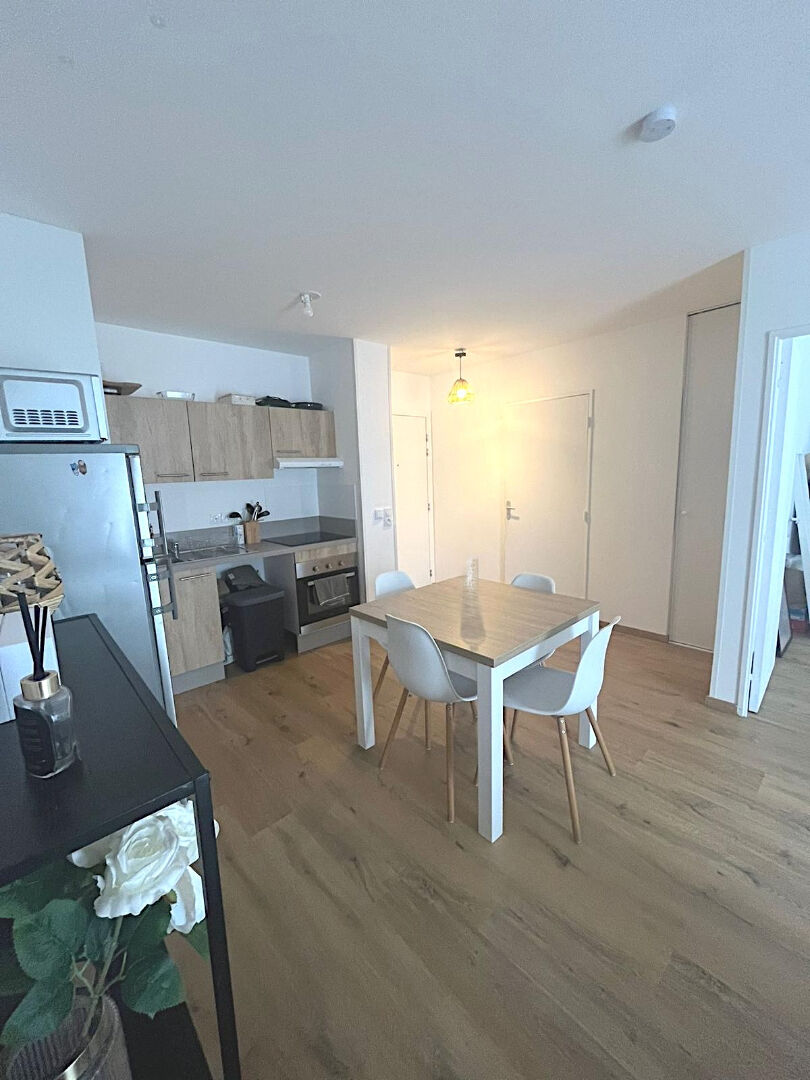 Appartement Le Petit Quevilly 2 pièces 39 m² avec balcon et parking