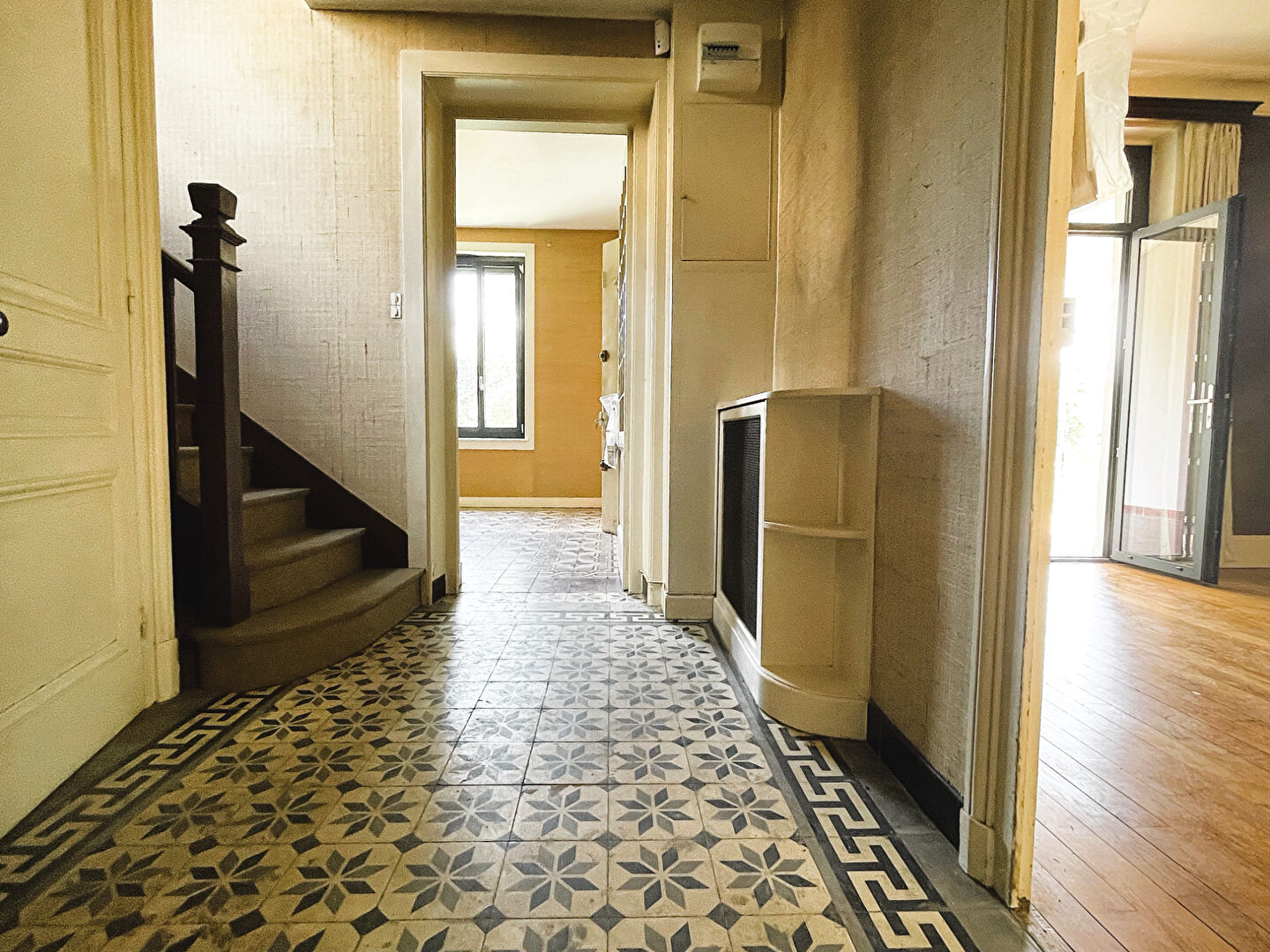 Photo Maison bourgeoise Caluire-et-Cuire 8 pièces 176 m²  sur terrain 750 m² image 2/6