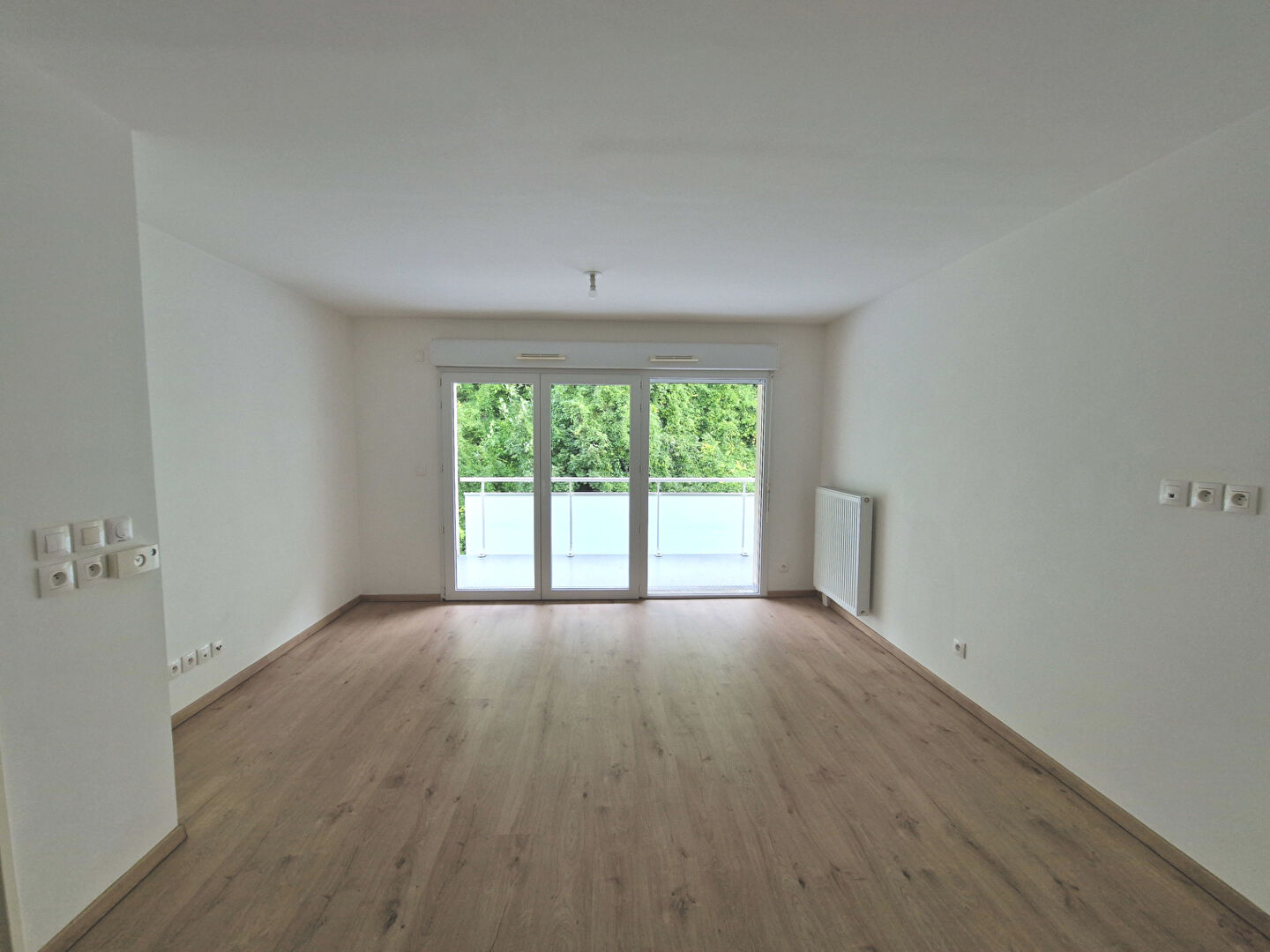 Photo Appartement Deville Les Rouen 2 pièces 42 m² avec balcon et parking image 1/6