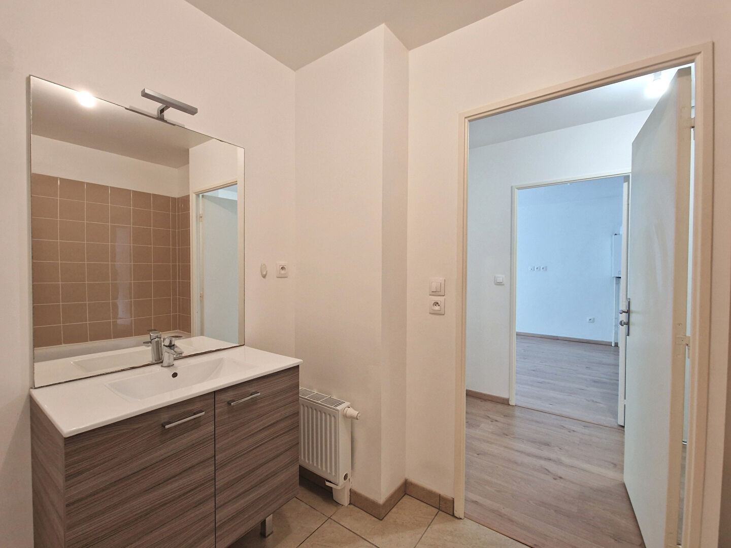 Photo Appartement Deville Les Rouen 2 pièces 42 m² avec balcon et parking image 6/6