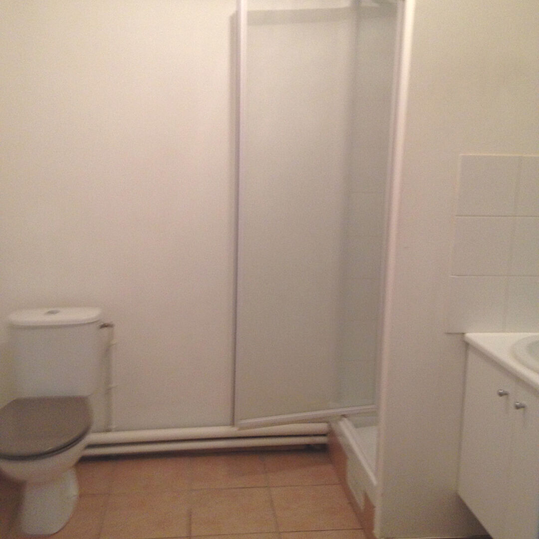 Photo Appartement Villeneuve La Garenne 1 pièce 20 m² image 5/6