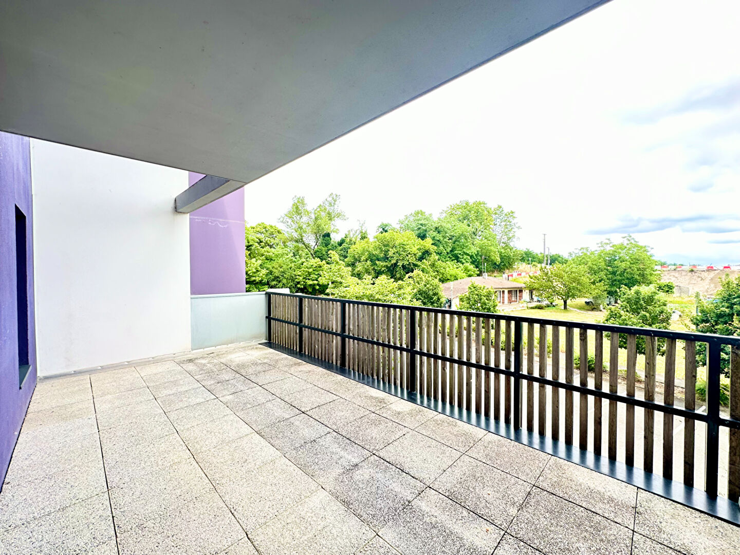 Photo T2 avec Terrasse de 20 m² ! BRUGES AUSONE image 2/6