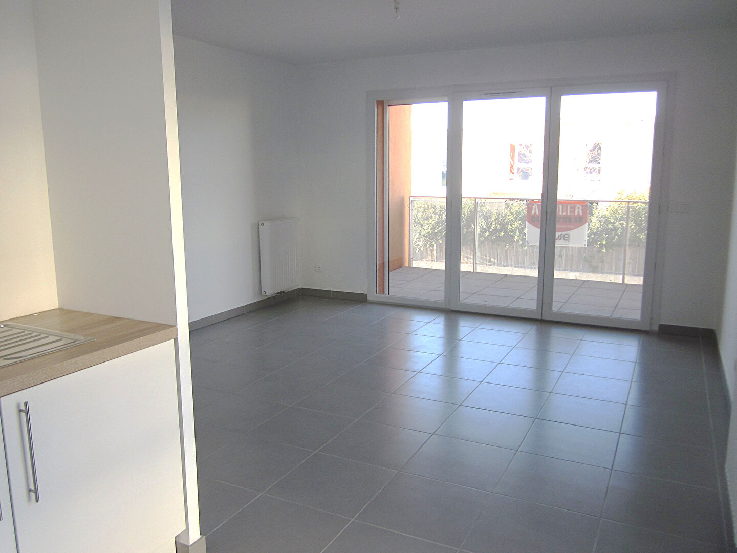 Photo Appartement Juvignac 3 pièces 60 m² avec terrasse et parking image 1/1