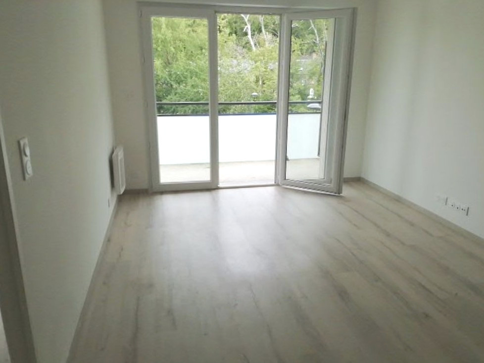 Photo Appartement Saint Leger Du Bourg Denis 2 pièces 40 m² avec balcon et parkings image 3/6
