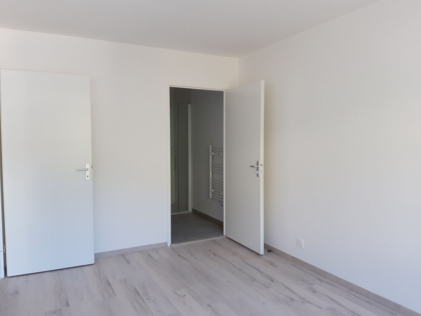 Photo Appartement Saint Leger Du Bourg Denis 2 pièces 40 m² avec balcon et parkings image 5/6