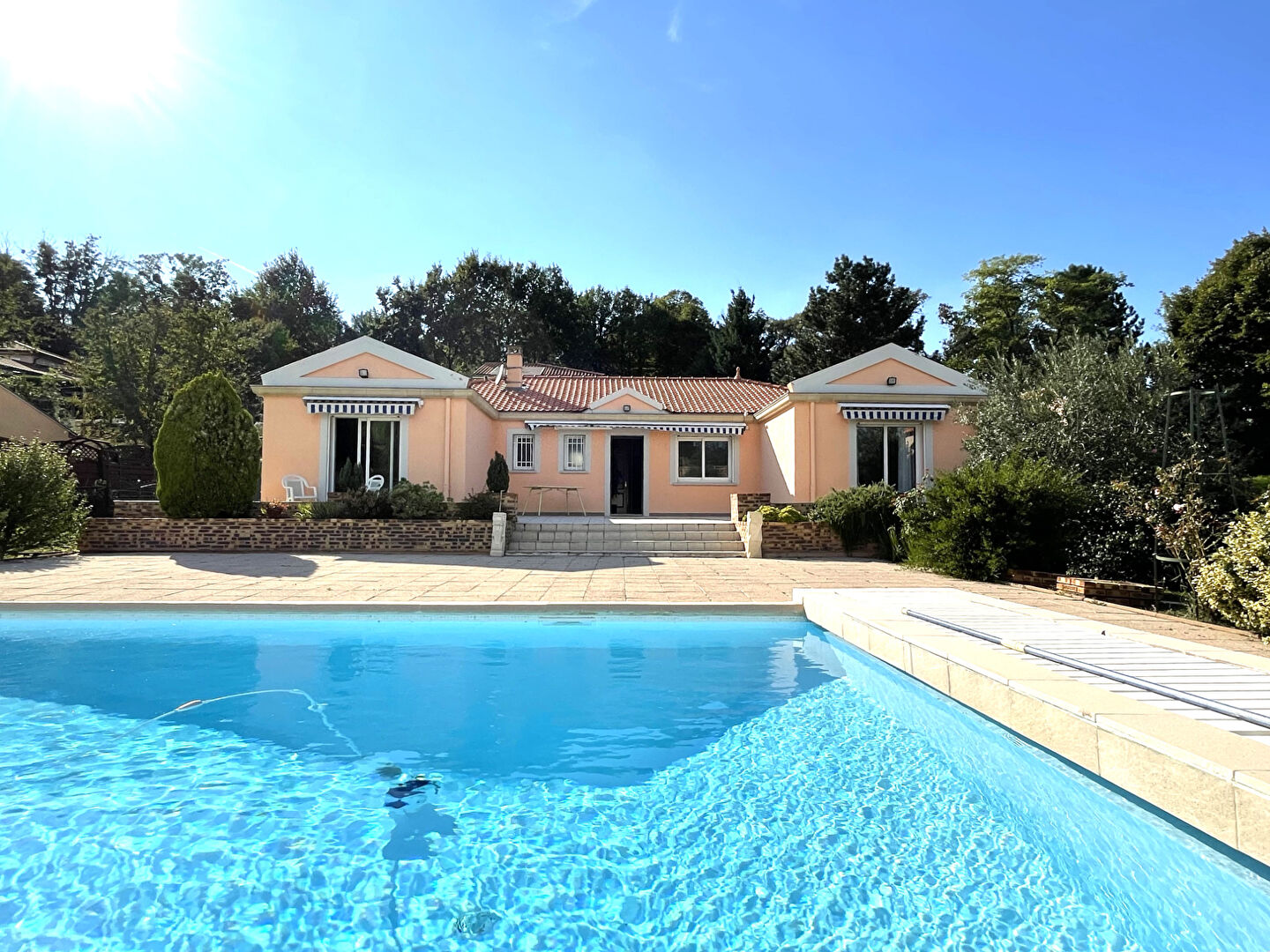 Maison plain-pied Marcilly-d'Azergues 6 pièces 170 m2