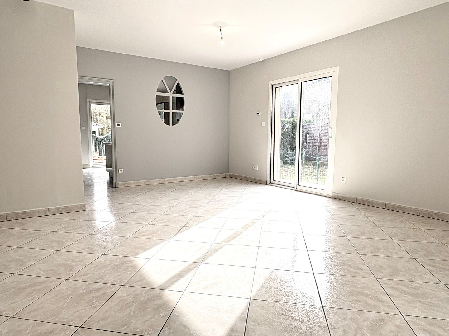 Photo Maison plain-pied Marcilly-d'Azergues 6 pièces 170 m2 image 4/6