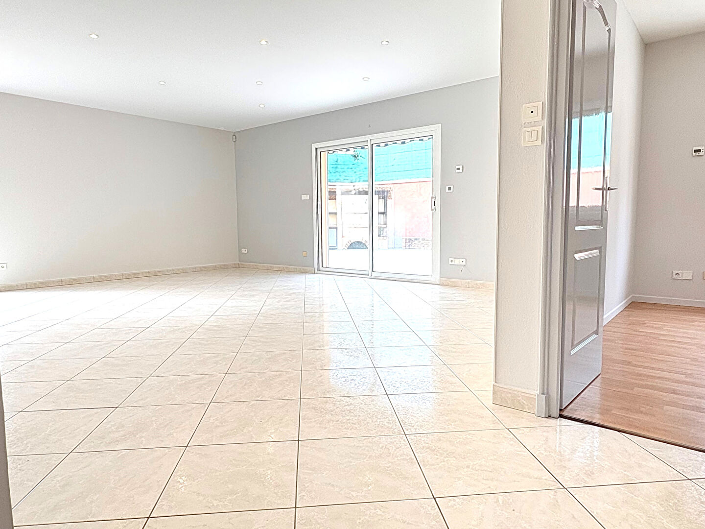 Photo Maison plain-pied Marcilly-d'Azergues 6 pièces 170 m2 image 5/6