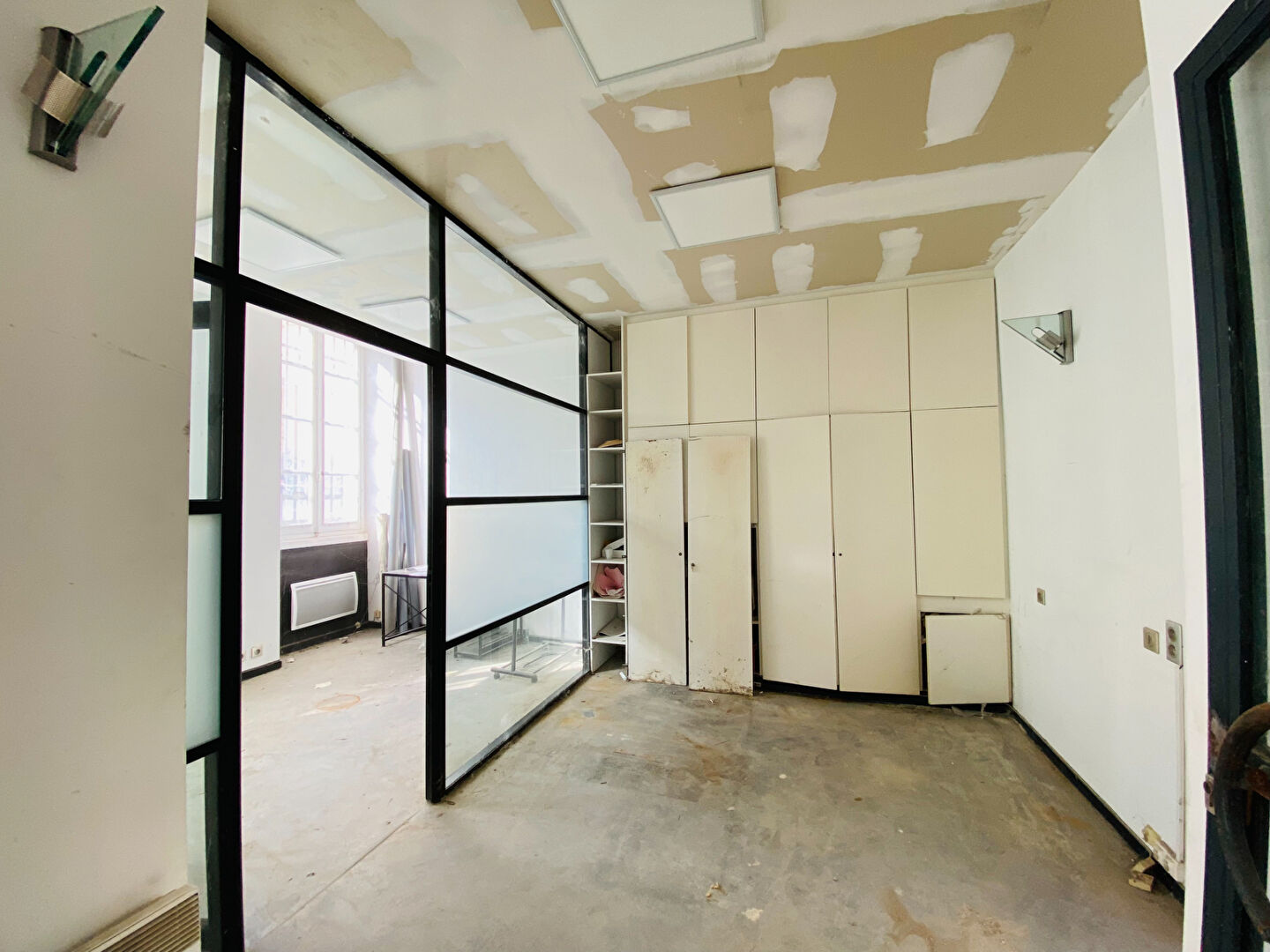 Photo Local commercial Bordeaux 264 m2 et 70m² de caves. image 5/6